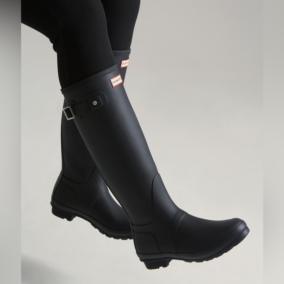 Hunter Original Tall Matte Black Waterproof Rain Boots - Picture 4 of 16
